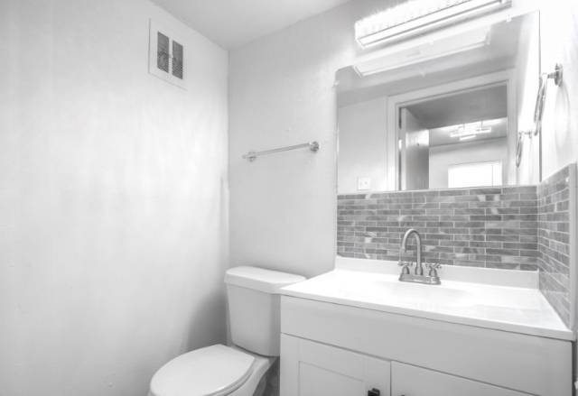 Cielo downstairs bathroom 919 sq ft