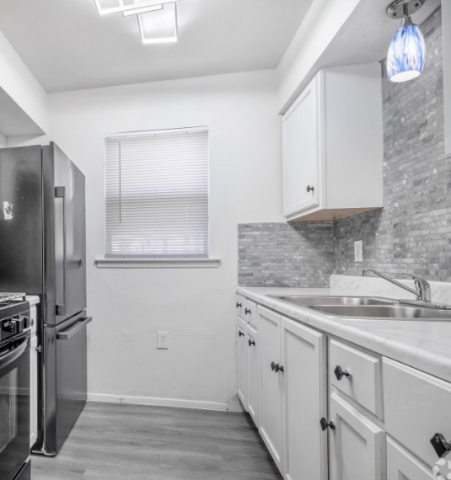 Cielo kitchen 919 sq ft